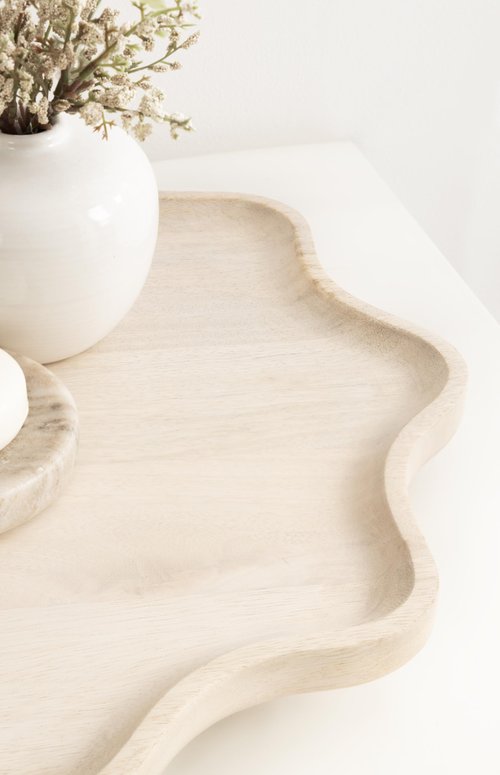 Kate and Laurel Alezar Mango Wood Wavy Round Lazy Susan Tray, 18 Inch Diameter, Light Bleached Wood, Scalloped Wooden Countertop Organizer with Turning Lazy Susan for Kitchen Storage or Ottoman Tray