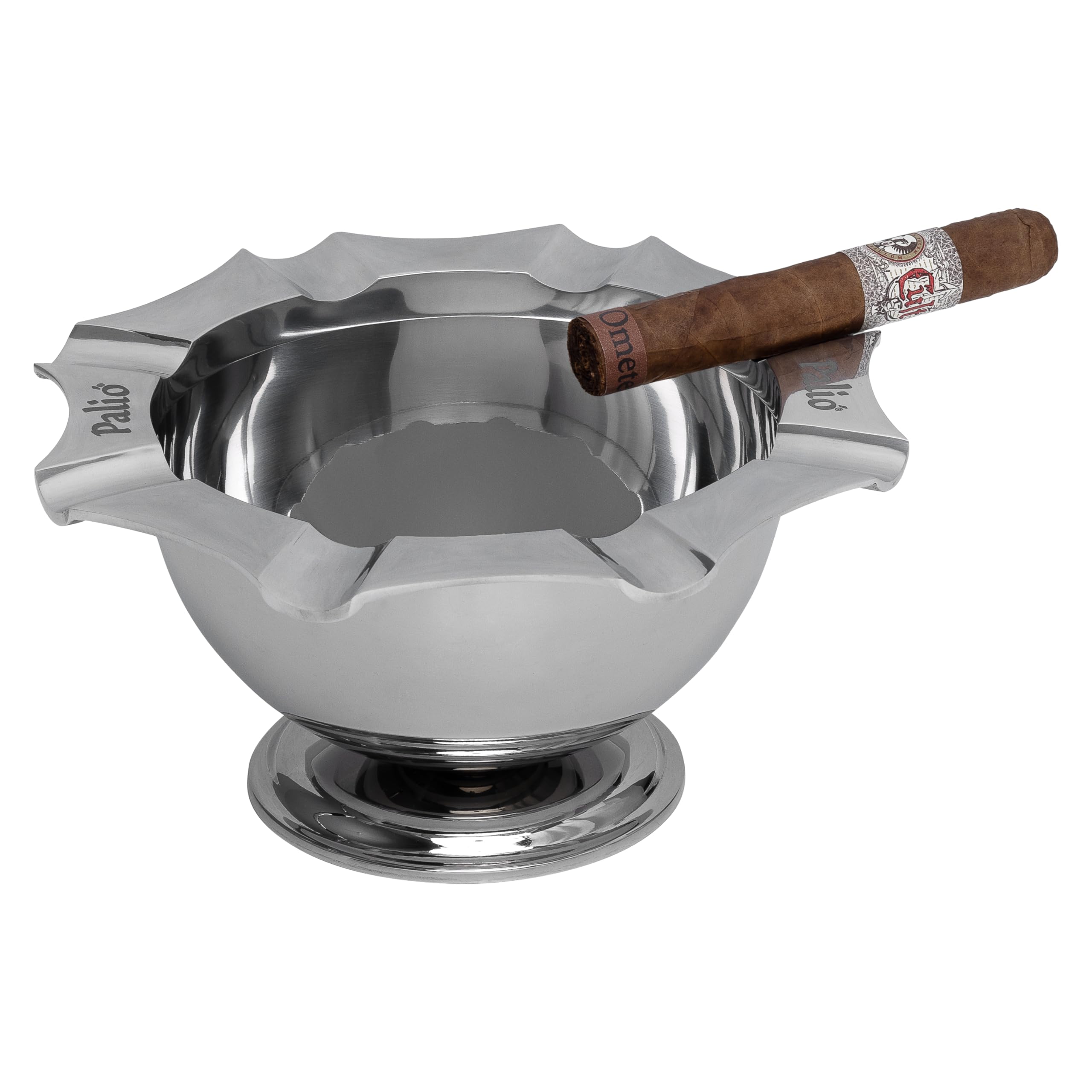 Palió® Tazza ashtray combines functionality with aesthetics, providing a stylish solution for cigar enthusiasts who enjoy sharing their smoking experience with others. (Stainless Steel)