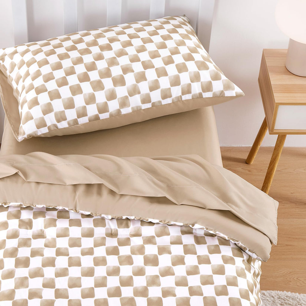 Wake In Cloud - Toddler Bedding Set for Boys Girls, Cute Gingham Grid Checkered, 4 Pieces Soft Crib Bed Set Including Comforter, Sheets and Pillowcase, Brown White