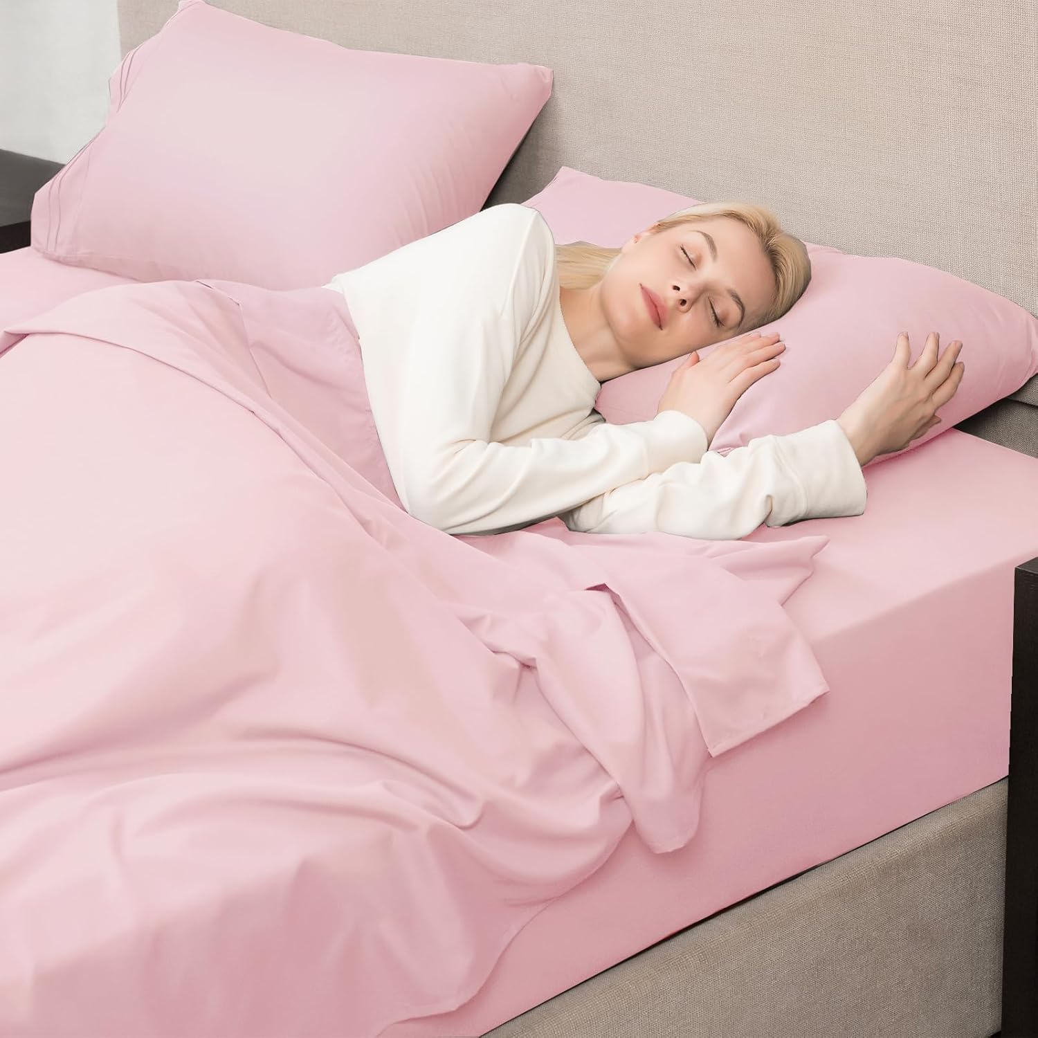 Mejoroom Queen Size Sheet Set - Luxury 1800 Thread Count Bedding | Soft, Breathable, Deep Pocket - 4 Piece (Blush Pink)