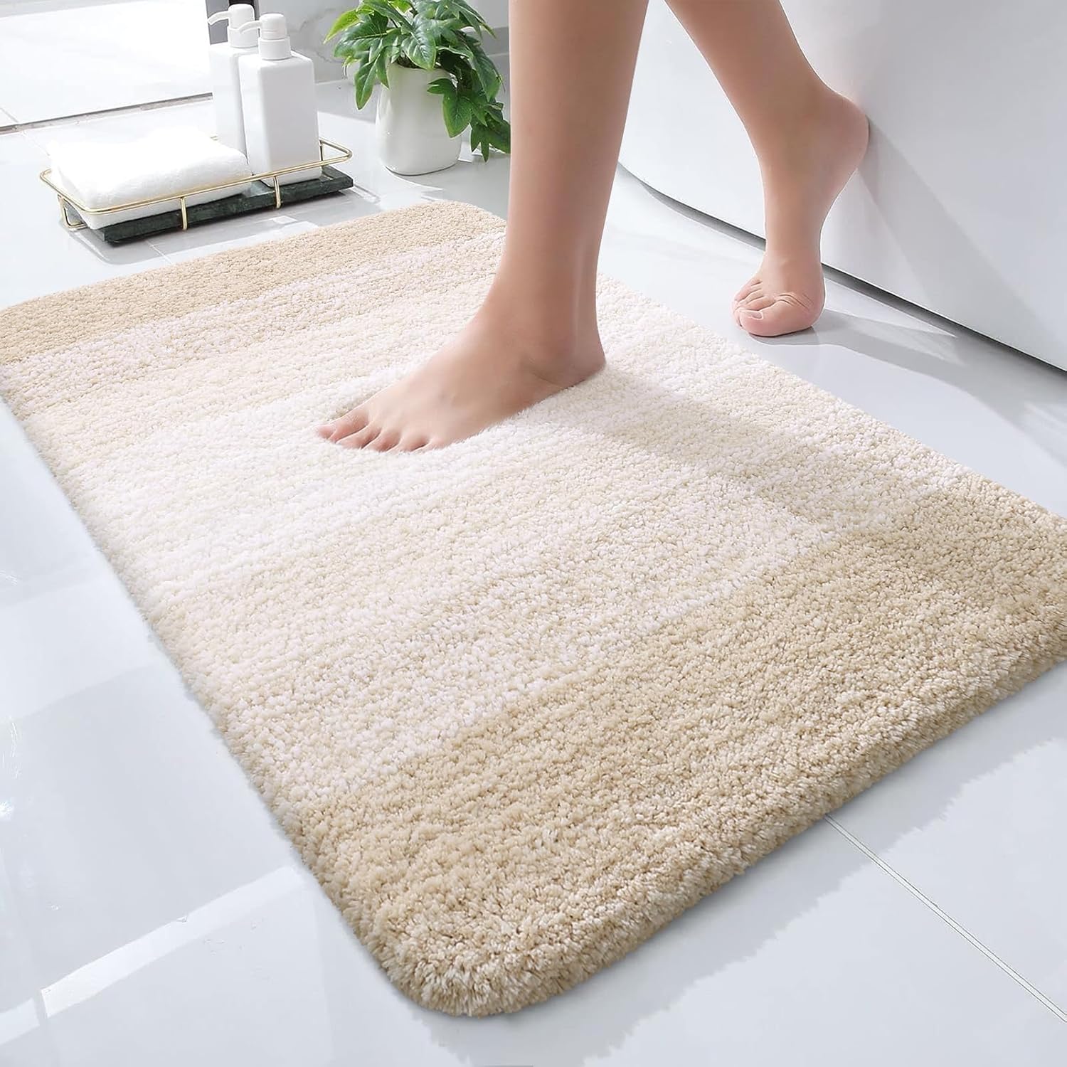 OLANLY Bathroom Rugs Mat - Extra Soft Microfiber, Quick Dry & Washable - 24x16 Light Beige