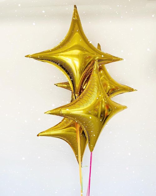 Gold Star | 12 Pcs Gold Foil Star Balloons - 26 Inch & 10 Inch for Birthday, Graduation, Baby Shower, Wedding Decor