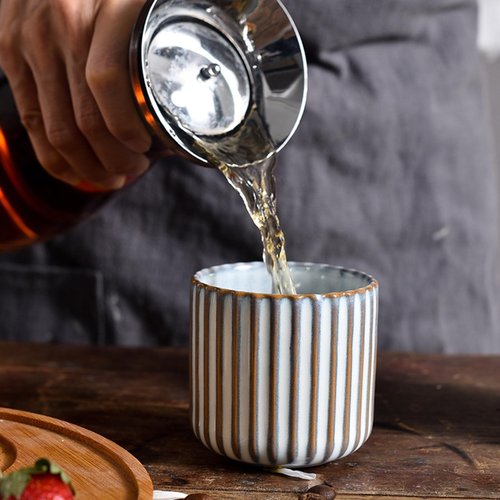 LILITURF Vinitage Ceramic Mug, Japanese Tea Cup 6oz Striped Cup No Handle Drinking Cup for Latte Milk Water Beverage Juice Microwave and Dishwasher Safe, Kiln Transformation Cup (Brown)