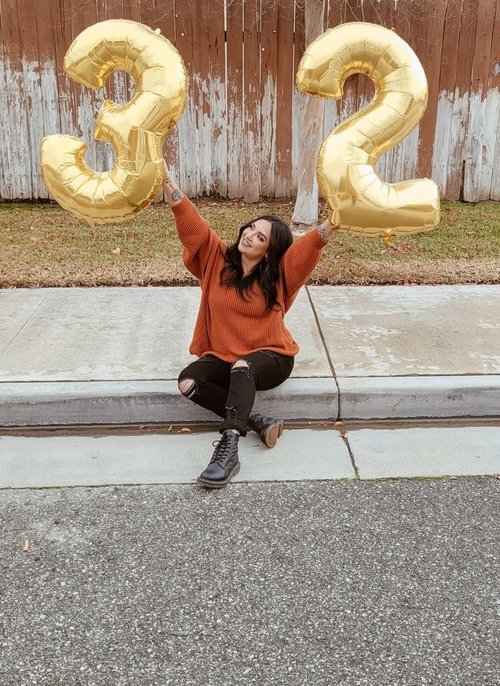 Light Gold 40-Inch Number Balloons by [Brand Name] - Perfect for 2nd, 12th, 21st Birthday Celebrations & Events