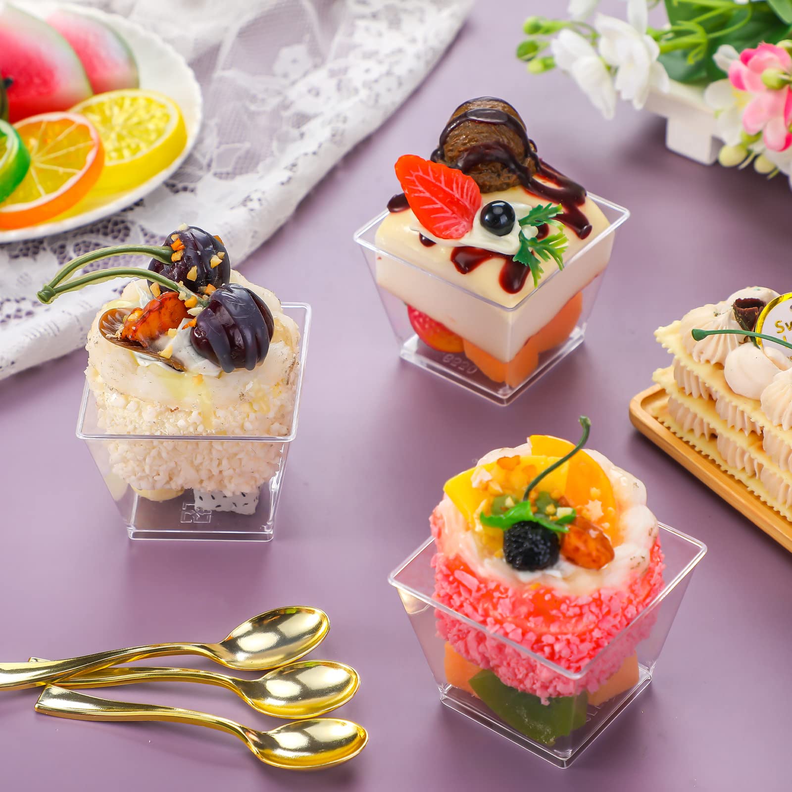 Dingion 400 Pcs 4 oz Plastic Dessert Cup with Spoon Set - 200 Square Mousses Cup & 200 Gold Glitter Tasting Spoons for Parfait Appetizer Ice Cream Wedding Party Catering