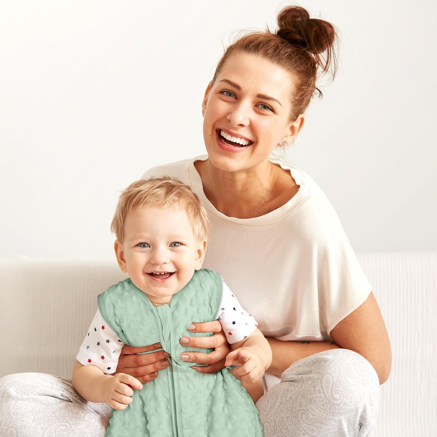 Yoofoss Baby Sleep Sack | Fleece Wearable Blanket for 6-12 Months | Plush Dots & 2-Way Zipper