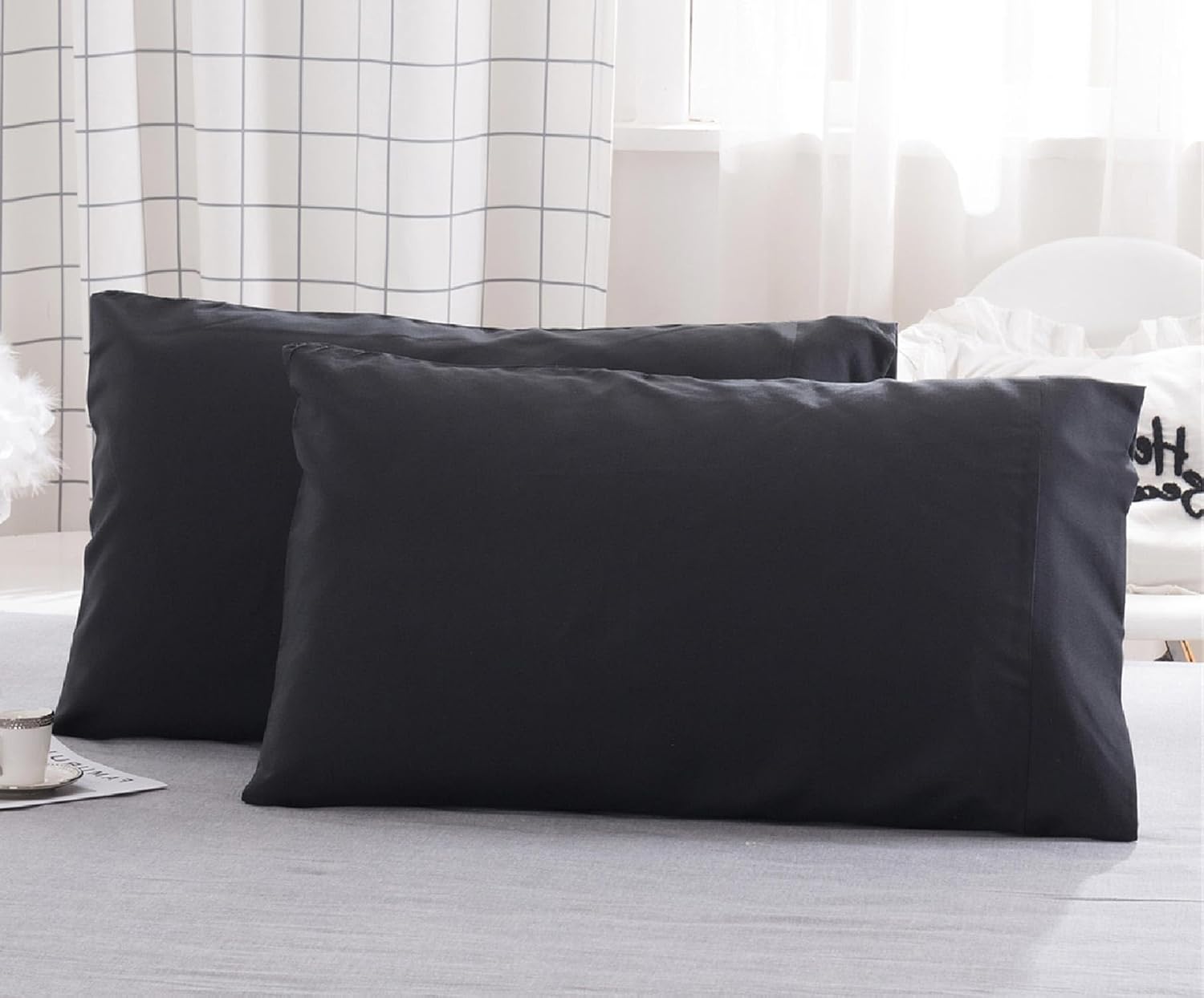 Microfiber Pillowcases by [Brand Name] - Super Soft Queen Bed Covers, Wrinkle & Fade Resistant, 20x30, Black