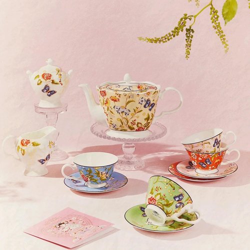 Aynsley Fine Bone China Teapot (Cottage Garden Windsor 37oz teapot)