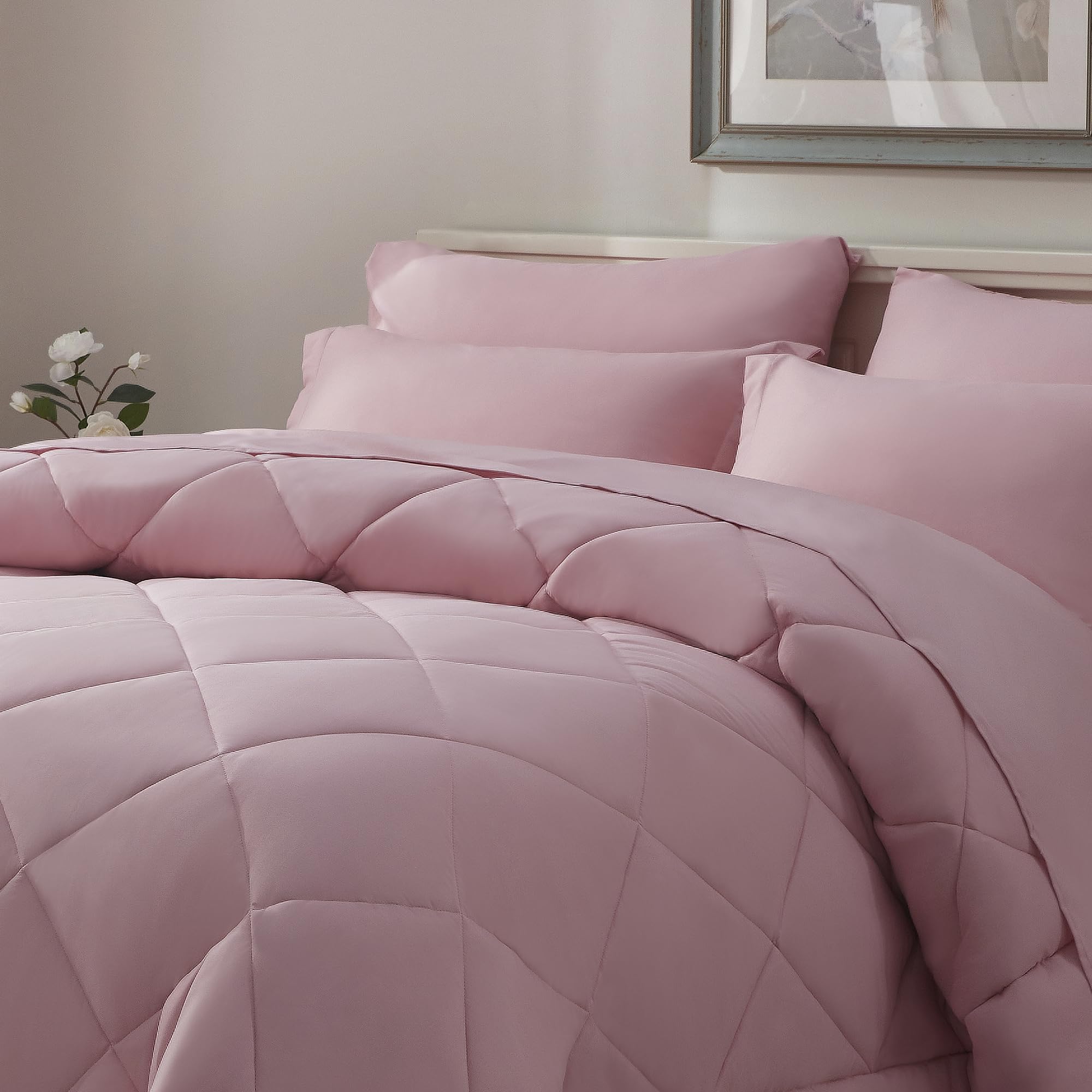 ELNIDO QUEEN® Queen Comforter Set - 7 Pieces Bed in a Bag Queen Size, Bed Set for All Seasons, Blush Pink Ultra Soft Bedding Sets with Comforter, Flat Sheet, Fitted Sheet, Pillowcases and Pillow Shams
