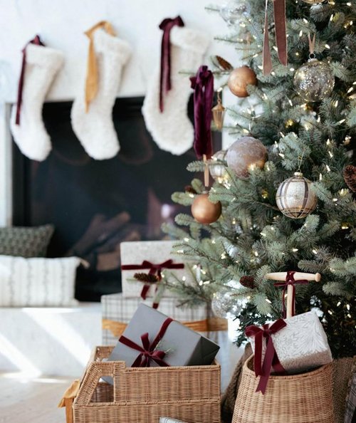 Burgundy Velvet Ribbon - 5/8" x 25 Yards | Perfect for Christmas Trees, Gift Wrapping & Bow Making