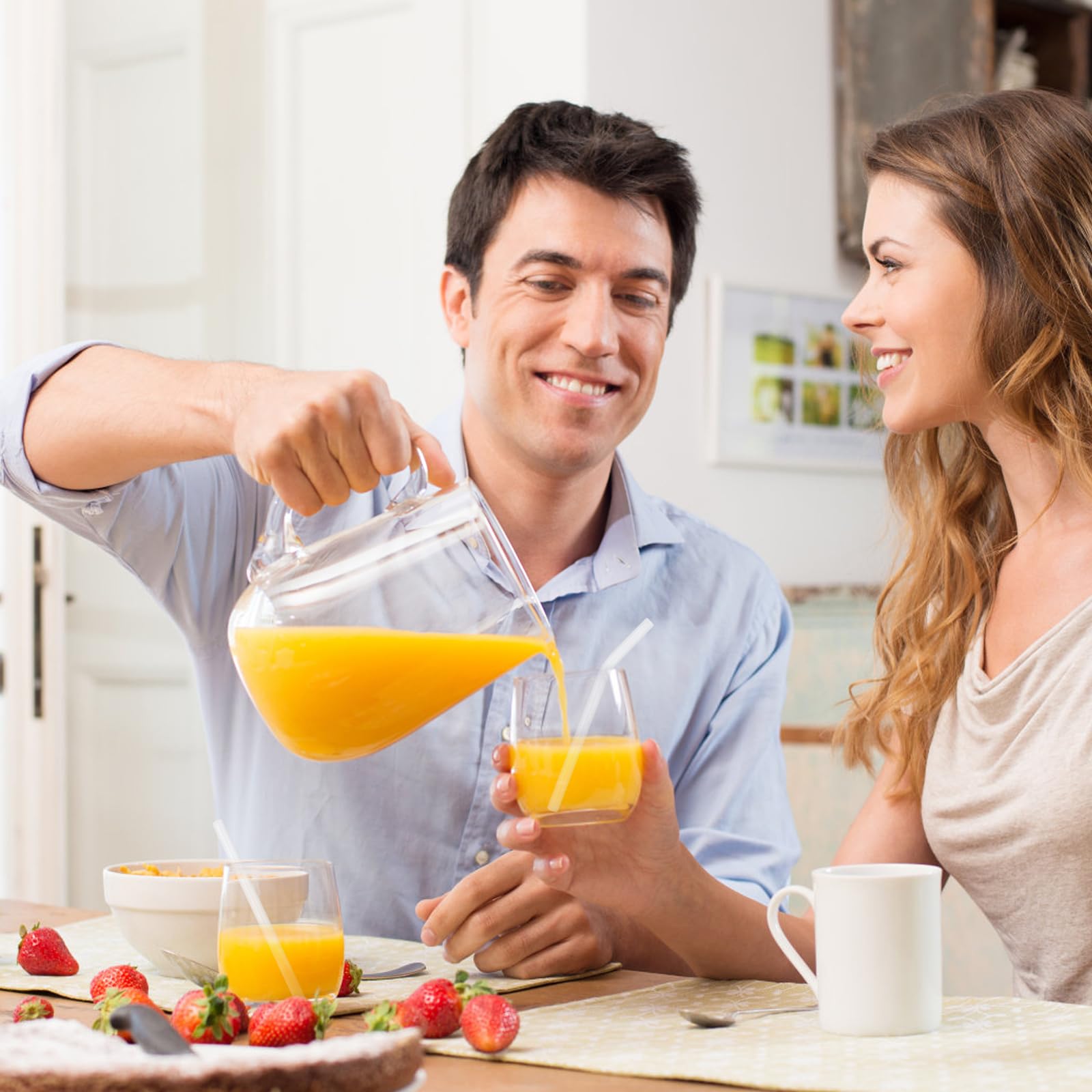 10 Pcs Reusable Bent Glass Straws, 6 in x 8 mm Clear Short Reusable Drinking Straws with 2Pcs Cleaning Brush, Bent Glass Straws Short for Coffee, Whiskey, Beverages, Juices, Dishwasher Safe