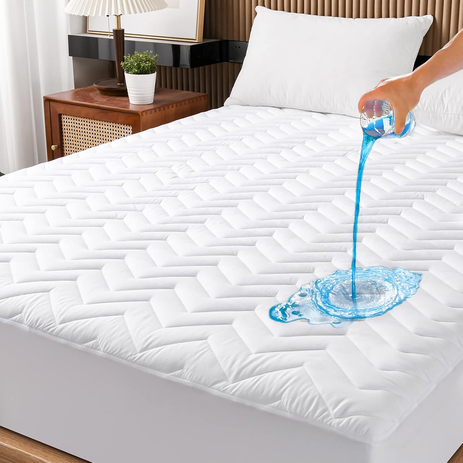 Skiennix Queen Size Waterproof Mattress Protector - Quilted, Breathable & Ultra-Soft | Fits 6''-25'' Mattresses - White