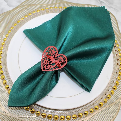 Valentine's Day Heart Napkin Rings Set of 6, Metal Red Heart-Shaped Hollow-Out Napkin Rings Banquet Table Decorations for Valentine's Day Wedding Anniversary Christmas Party Supplies
