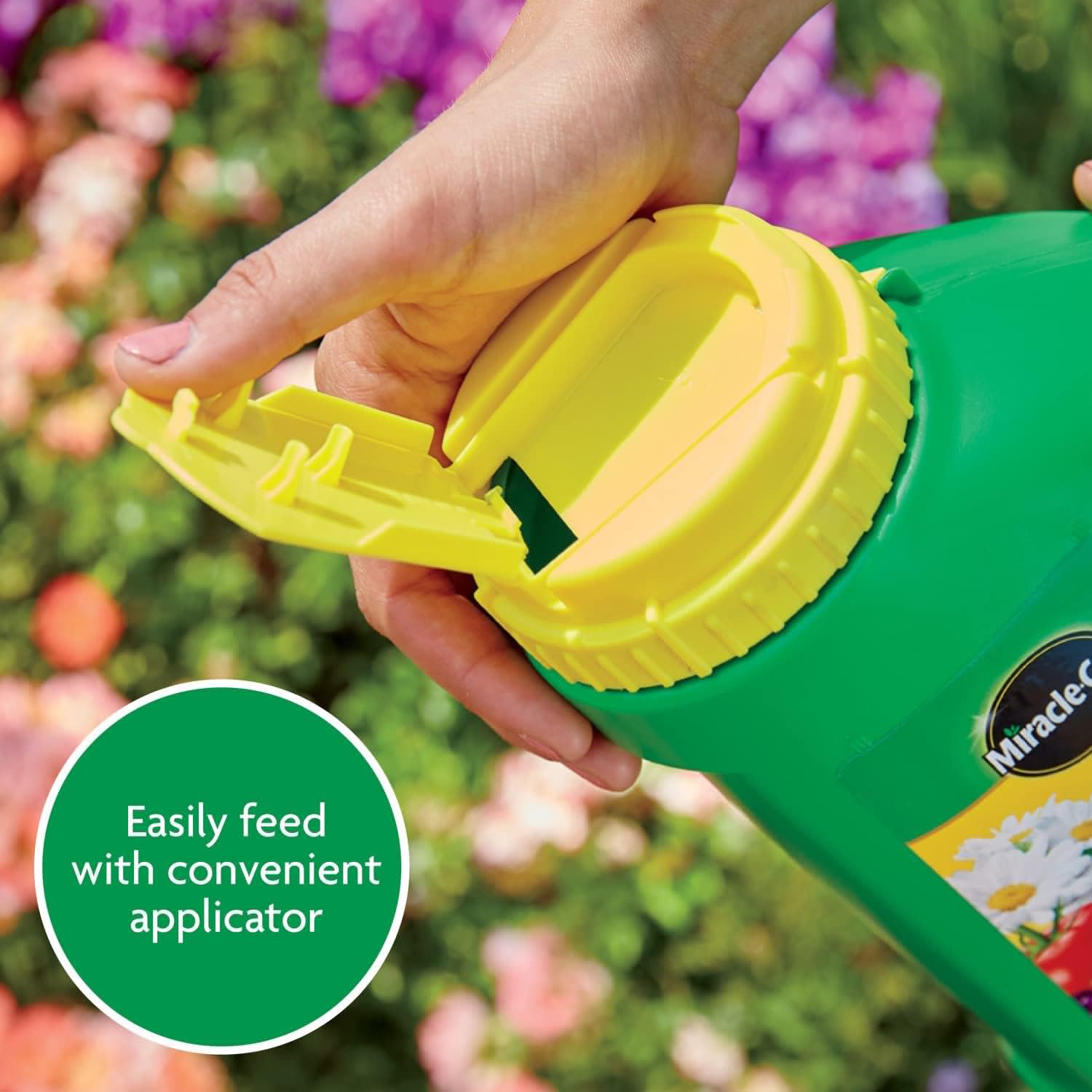 Miracle-Gro Shake 'N Feed All Purpose Plant Food - Feeds Indoor & Outdoor Plants for 3 Months | 4.5 lbs (Pack of 6)