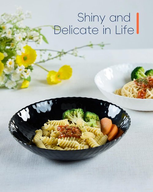 LaGlint 30 OZ Opal Glass Pasta Bowls - Set of 6 Black 8.5 Inch Round Serving Bowls | Microwave & Dishwasher Safe