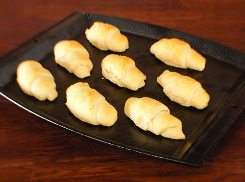Lodge Cast Iron Griddle - Seasoned Rectangular Design, 15 x 12.25 Inches | Perfect for Jumbo Serving
