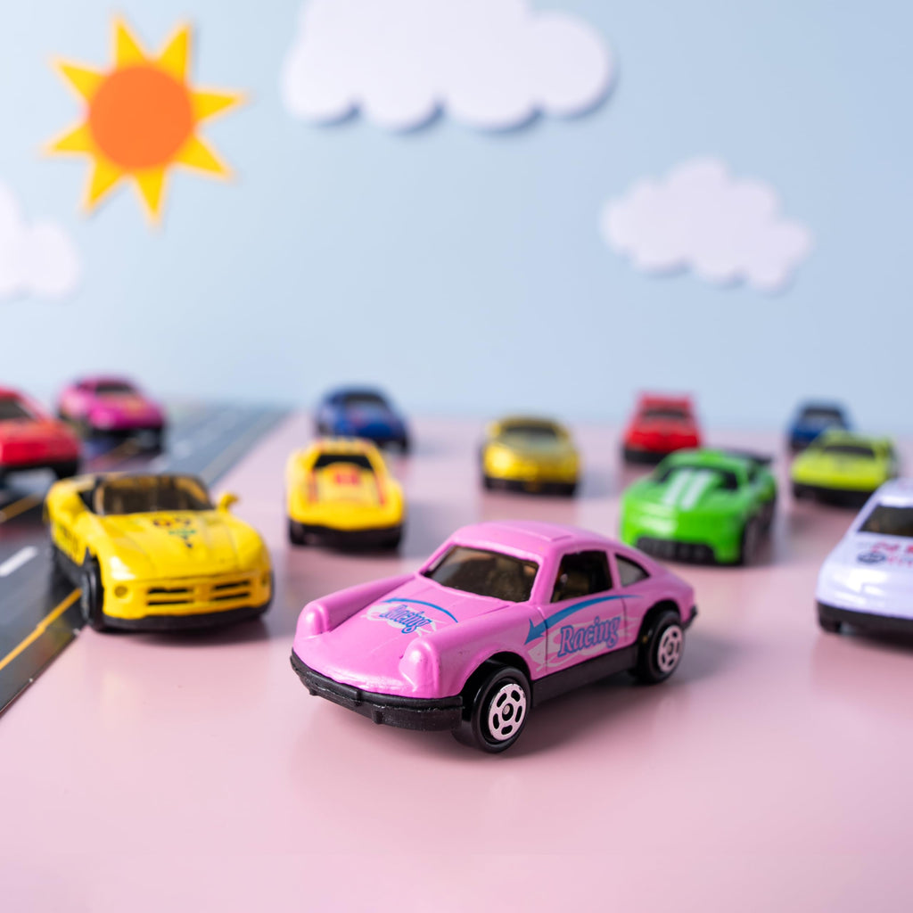 JOYIN 35 Valentines Day Die-Cast Racing Cars Gift Cards for Kids with Valentine’s School Classroom Exchange Greeting Cards, Vehicle Party Favor Toy Supplies