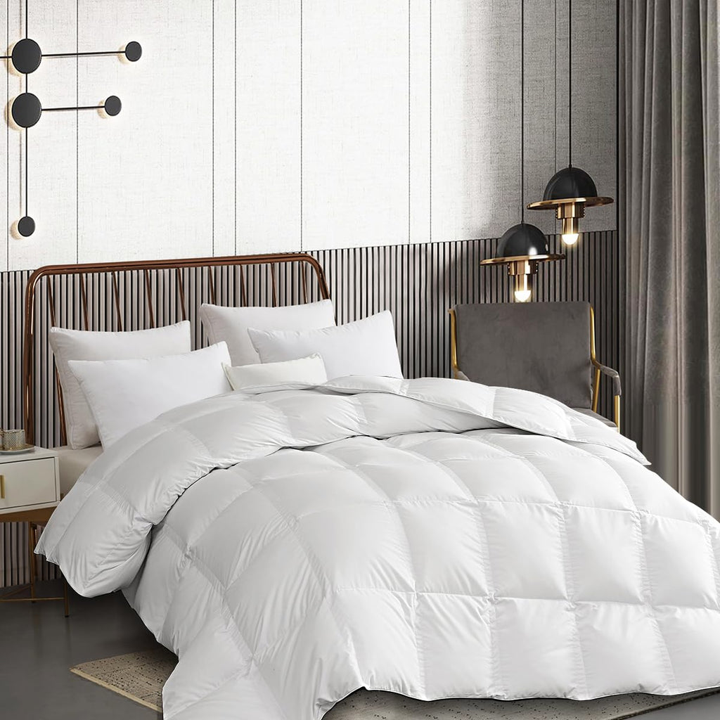 Martha Stewart Goose Down Fiber Comforter Twin Size All Seasons Duvet Insert - Ultra-Soft 1cm Breathable Panel Hotel Luxury Hypoallergenic Comforter, 31oz Fluffy Medium Warmth, 68x90