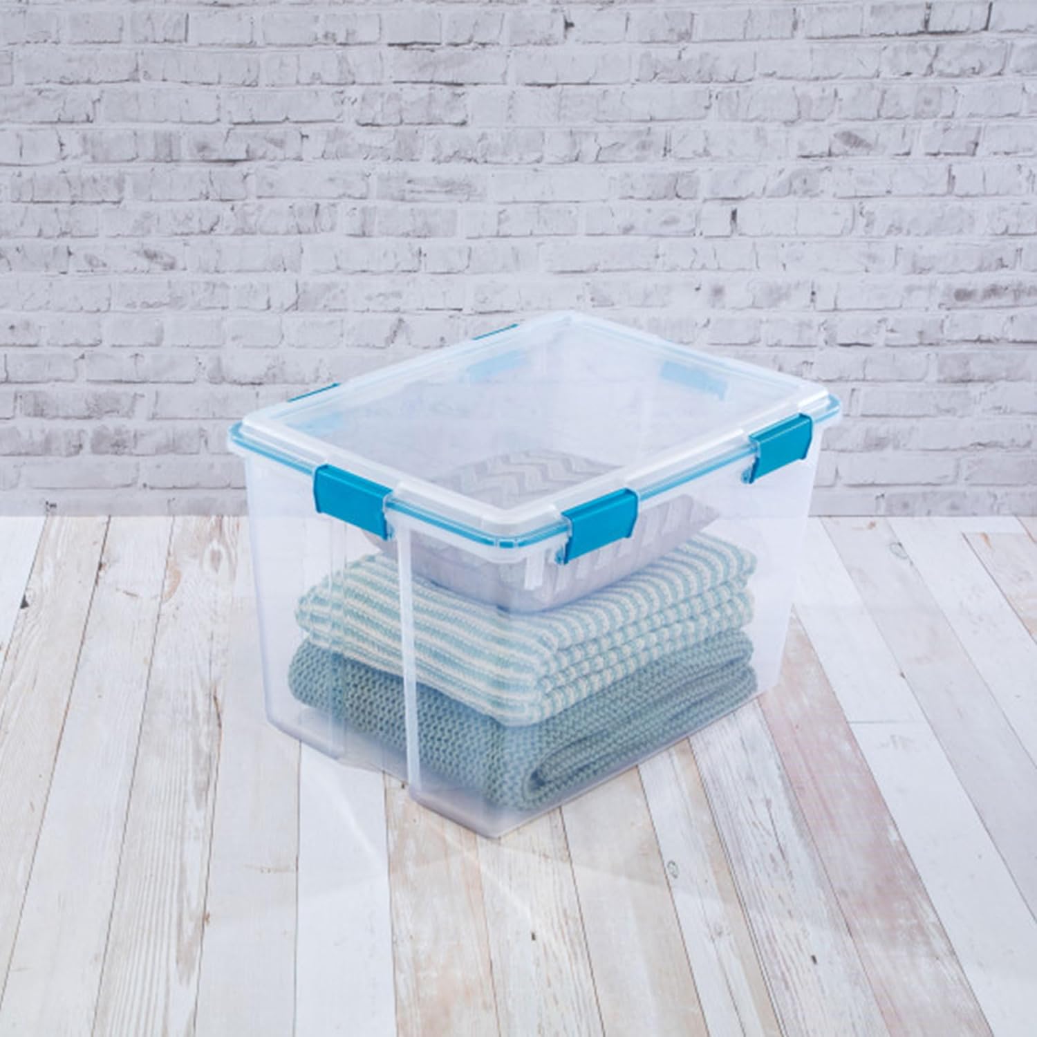 Sterilite 4-Pack Gasket Box - Weather-Resistant 80 Quart Storage Bins with Latching Lids for Organizing