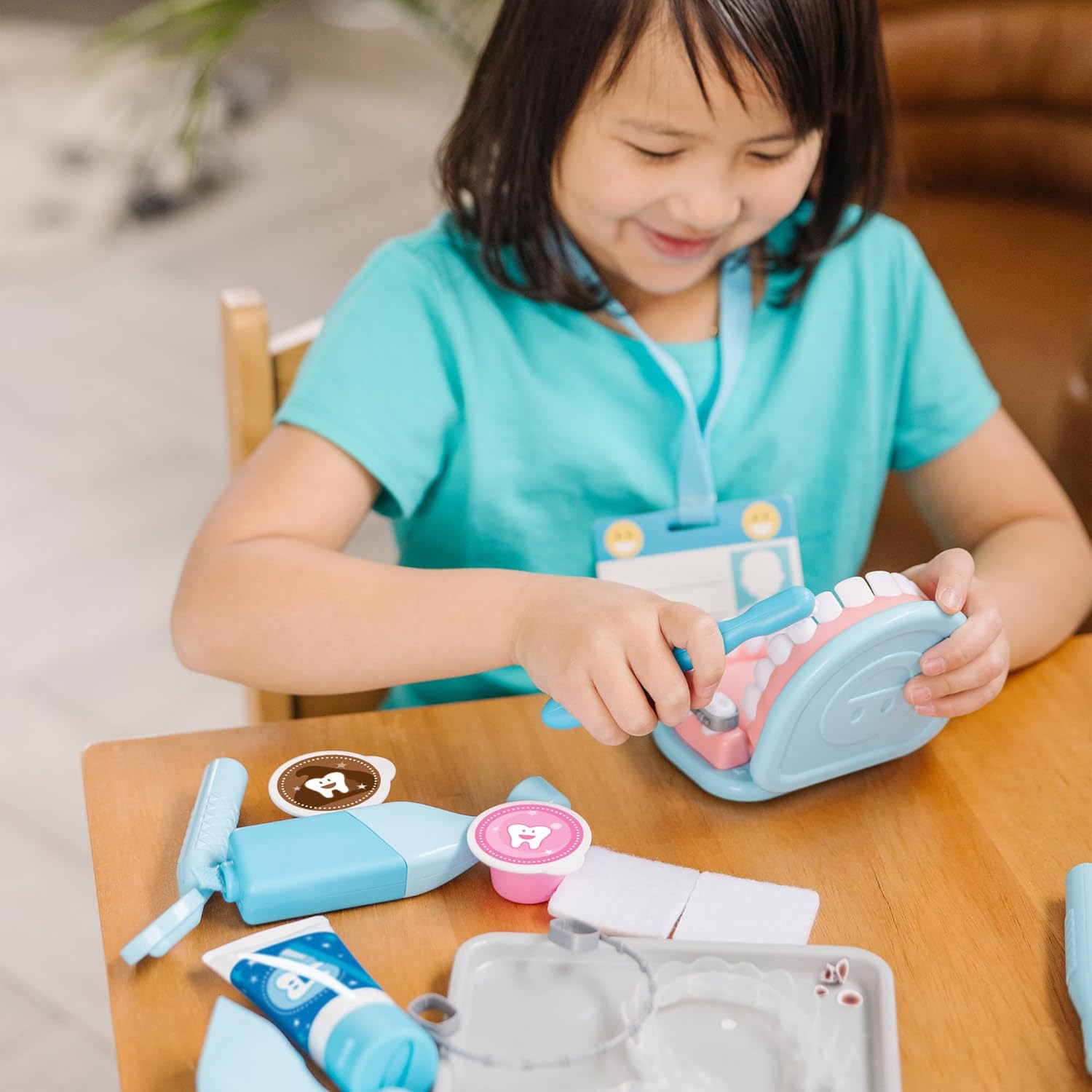 Melissa & Doug Super Smile Dentist Play Set - 25-Piece Kit with Oversized Teeth & Tools for Kids 3+