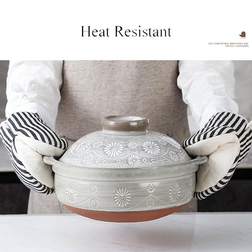 1 Pair Mini Oven Mitts,High Heat Resistant Oven Gloves,Kitchen Short Oven Mit with Hanging Loop for BBQ, Baking, Cooking and Grilling, (Balck)