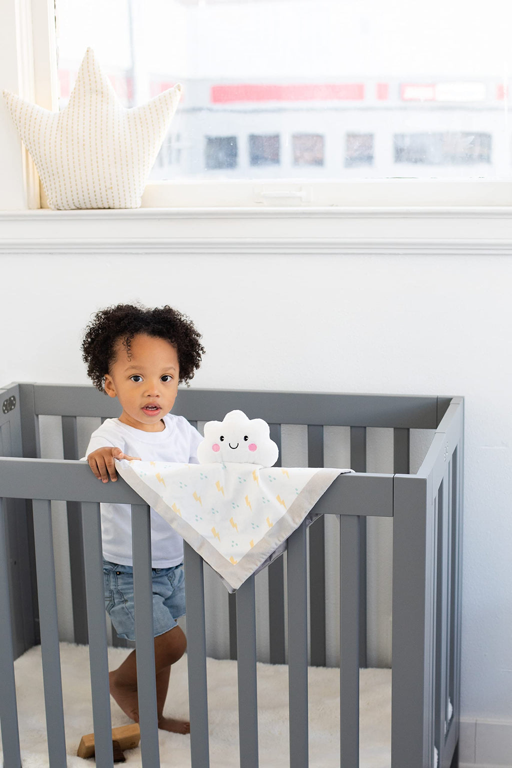 Pearhead Cloud Baby Security Blanket, Soft White Lovey for Newborns & Toddlers, Plush Snuggle Toy for Spring & Newborn Gifting, Gender-Neutral Baby Comfort Lovie
