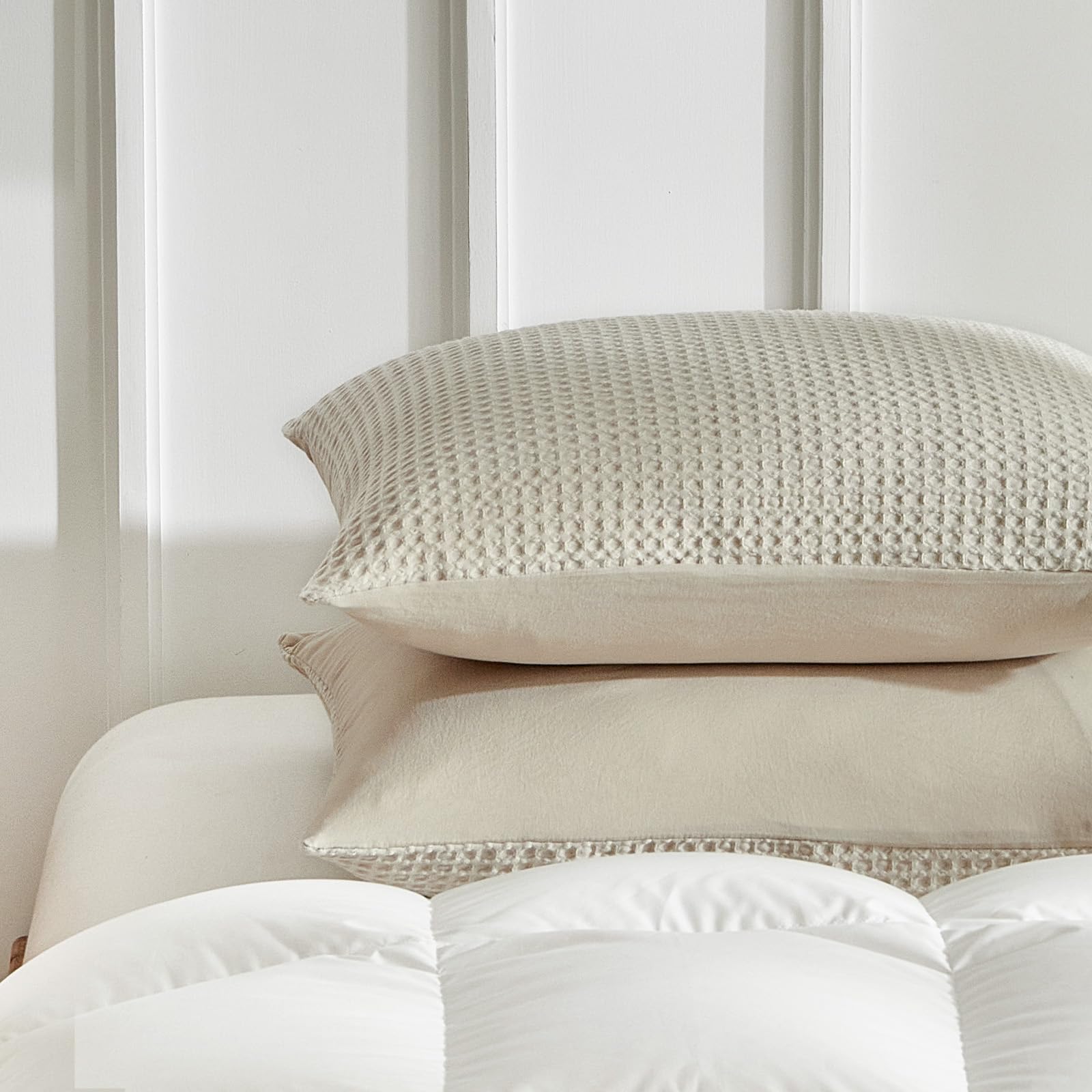 WARMDERN Waffle Weave Pillowcases Standard Size 2 Pack Pillow Cases Soft Microfiber Pillow Case Covers Set of 2 Boho Woven Textured Pillowcase with Envelope Closure(Khaki, Standard, 20x26 Inches)