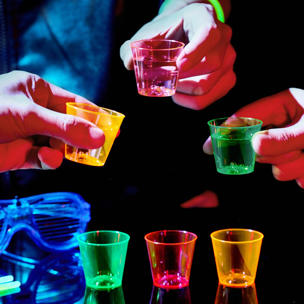 300Pack 1 Oz Plastic Shot Glasses Set, Neon Party Mini Shot Glasses Bulk, Durable and Reusable, Small Disposable Plastic Cups for Vodka, Whiskey, and More