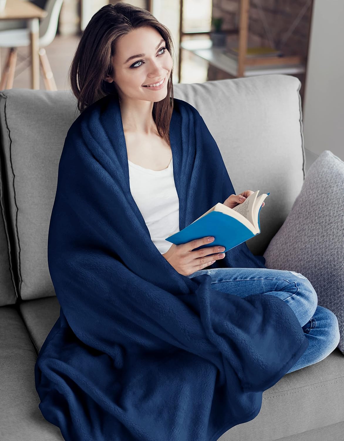 Utopia Bedding Fleece Blanket - Luxury Anti-Static Soft Microfiber Throw | Navy, 50x60 Inch