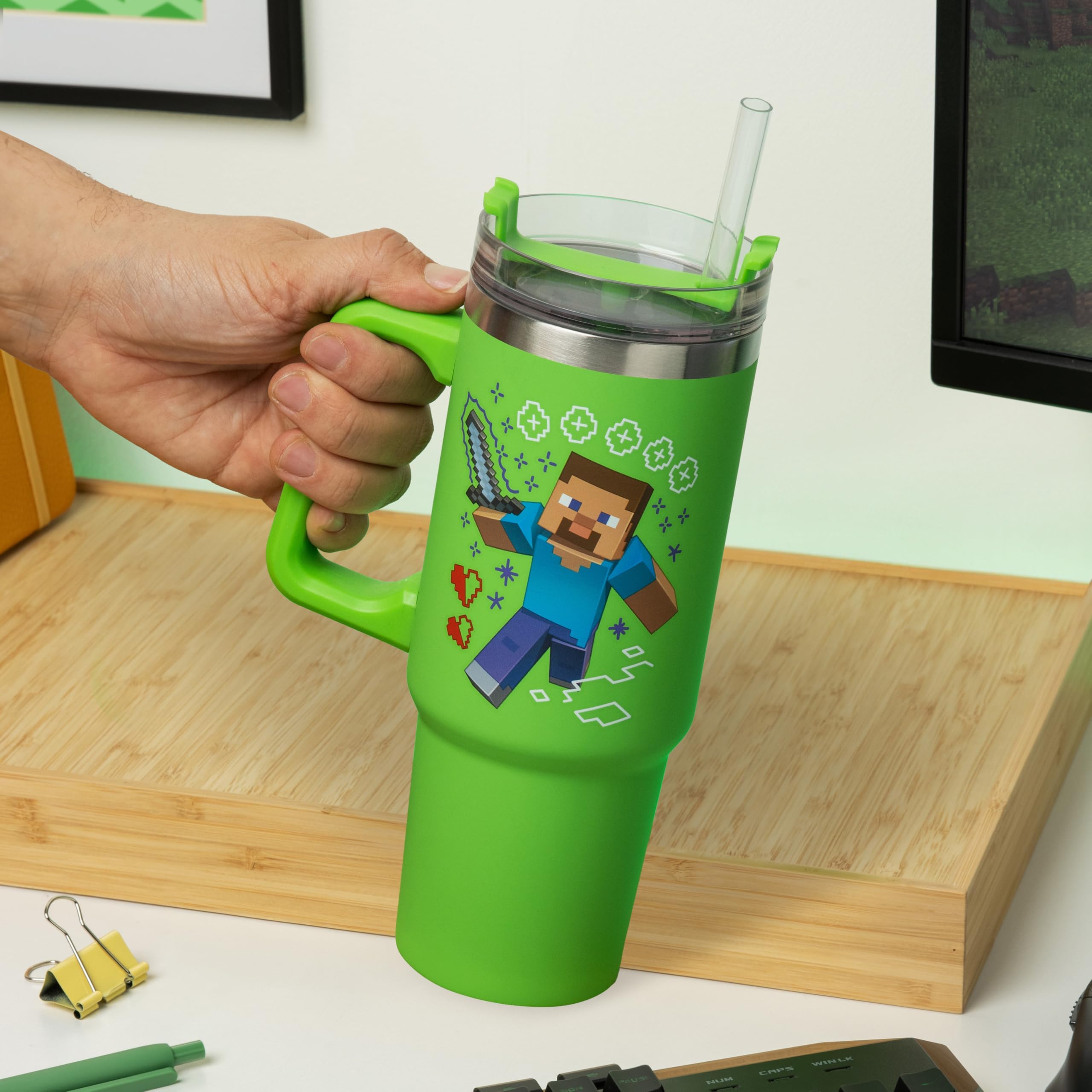 Paladone Minecraft Steve & Creeper 30 oz Green Insulated Cup and Straw, Officially Licensed Tumbler Travel Cup with Handle for Iced Tea or Coffee, Gaming Merchandise