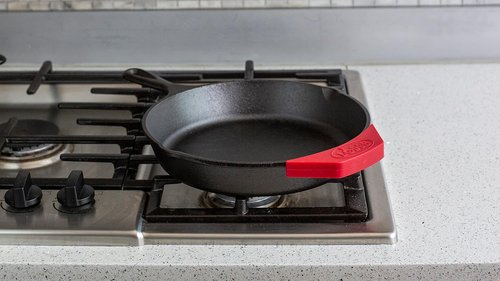 Lodge Silicone Assist Handle Holder - Heat-Resistant & Dishwasher Safe - Fits Lodge Cast Iron | Red