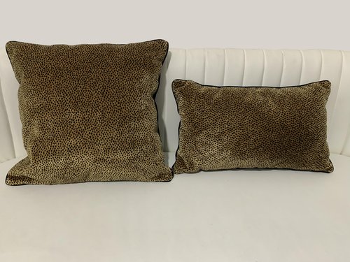 1pc luxury palace royal contemporary pillow cover, Leopard dot black and gold animal pattern single-sided high-precision jacquard velvet cutting process with zipper 20 x 12 inches (no pillow core)