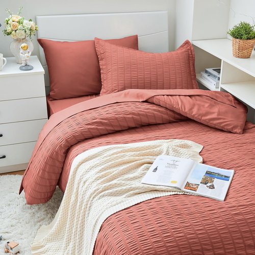 HYMOKEGE Twin XL Comforter Set - Luxury 5-Piece Seersucker Bedding Set for All Seasons | Includes Comforter, Sheets, Pillowcase & Sham