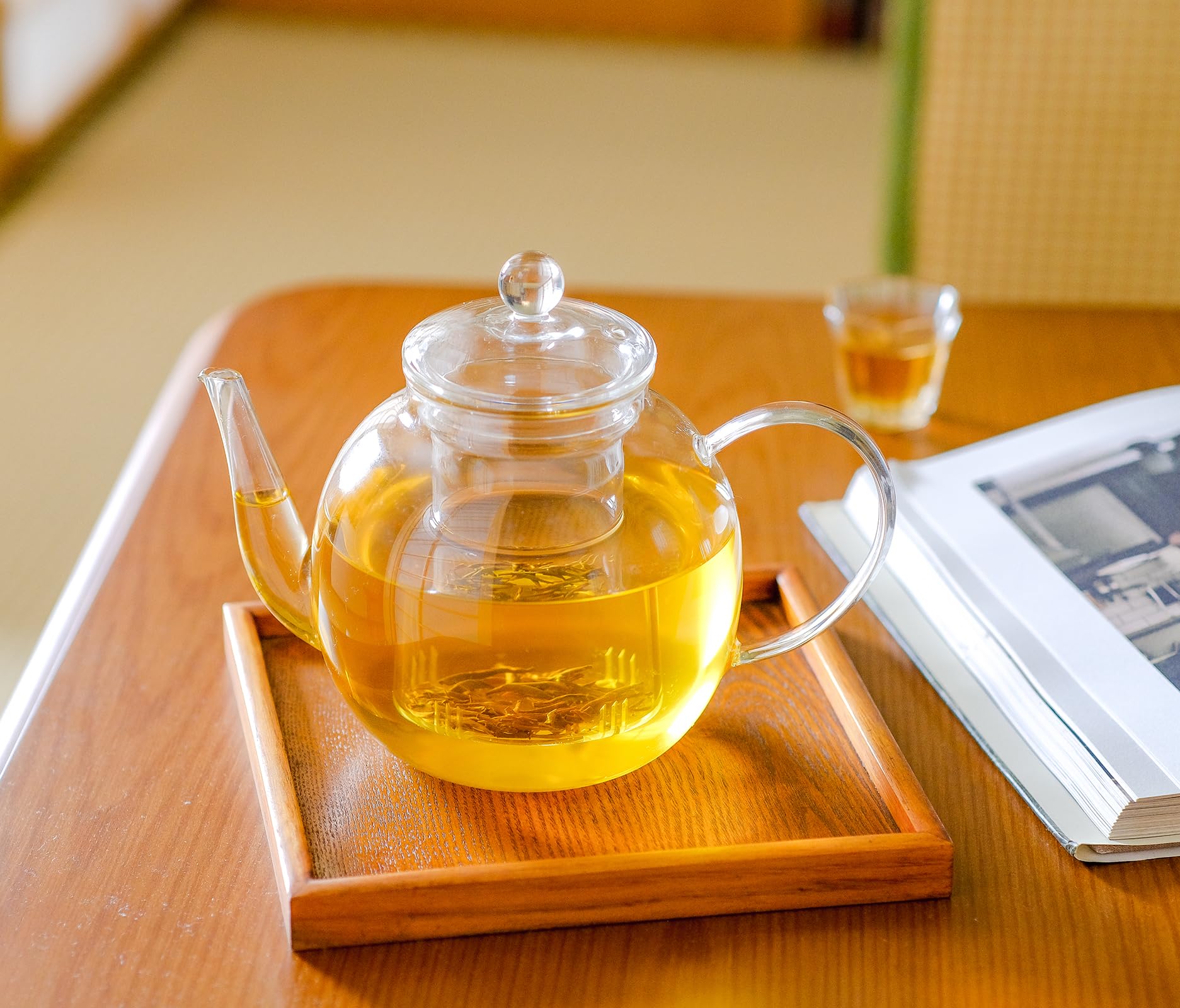 Wlasss 1530 ml/52 oz Large Glass Teapot with Removable Infuser, Clear Tea Kettle Stovetop Safe for Loose Leaf and Blooming Tea, Tea Lover's Choice,Gifts for Christmas