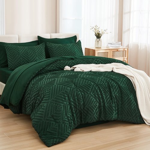 Andency Oversized Queen Comforter Set 7 Piece Dark Emerald Green - Bed in a Bag Oversized Queen Boho Lightweight Fluffy Tufted Bedding Sets with Comforter, Sheets, Pillowcases & Shams