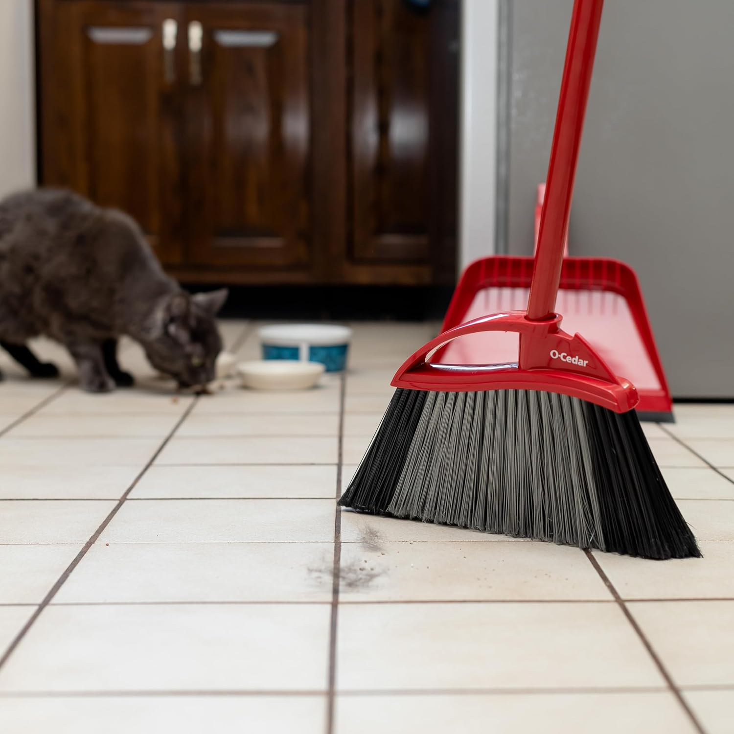 O-Cedar Pet Pro Broom - Step-On Dustpan for Effortless Cleaning | Removes 99% of Pet Hair