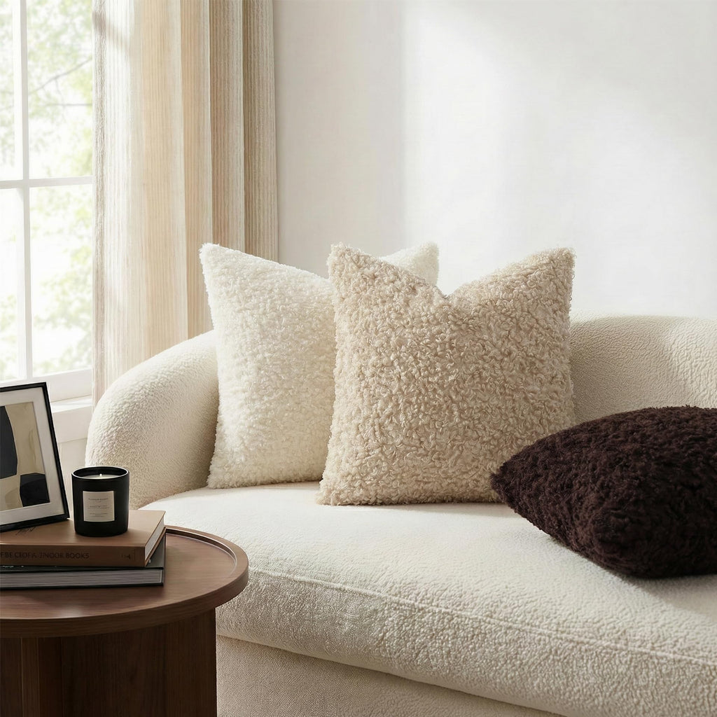 decorUhome Pack of 2 Throw Pillow Covers 18x18 Inch, Faux Fur Decorative Sherpa Pillow Covers Fuzzy Accent Soft Sheepskin Fleece Pillow Cases for Couch Living Room Bed, Neutral Oatmeal