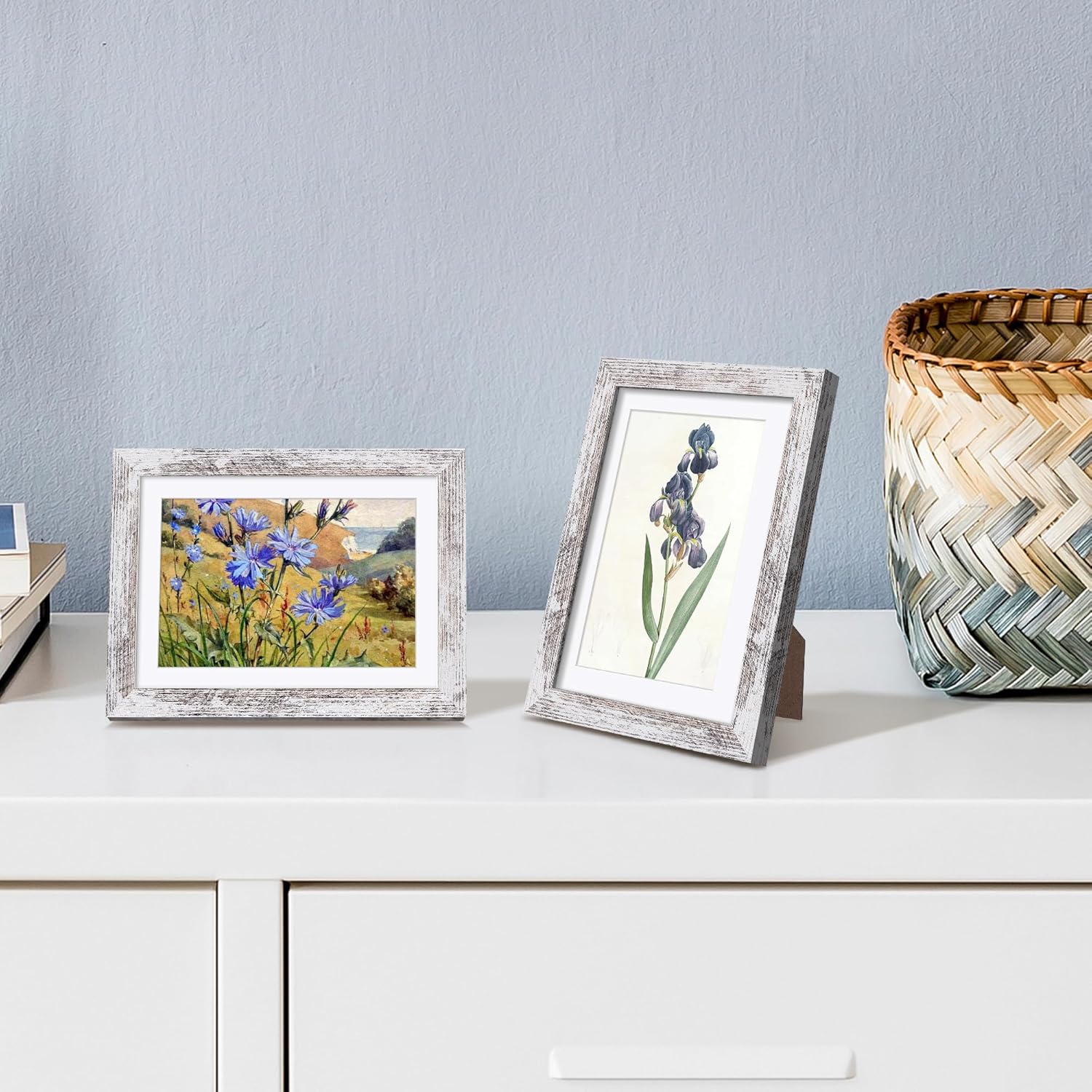 Upsimples 5x7 Picture Frame - Rustic White Wall Hanging Frame for 4x6 or 5x7 Photos | 1 Pack
