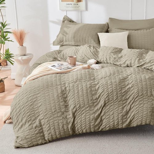HYMOKEGE Queen Comforter Set - 7-Piece Seersucker Luxury Bedding Set for All Seasons | Includes Comforter, Sheets, Pillowcases & Shams