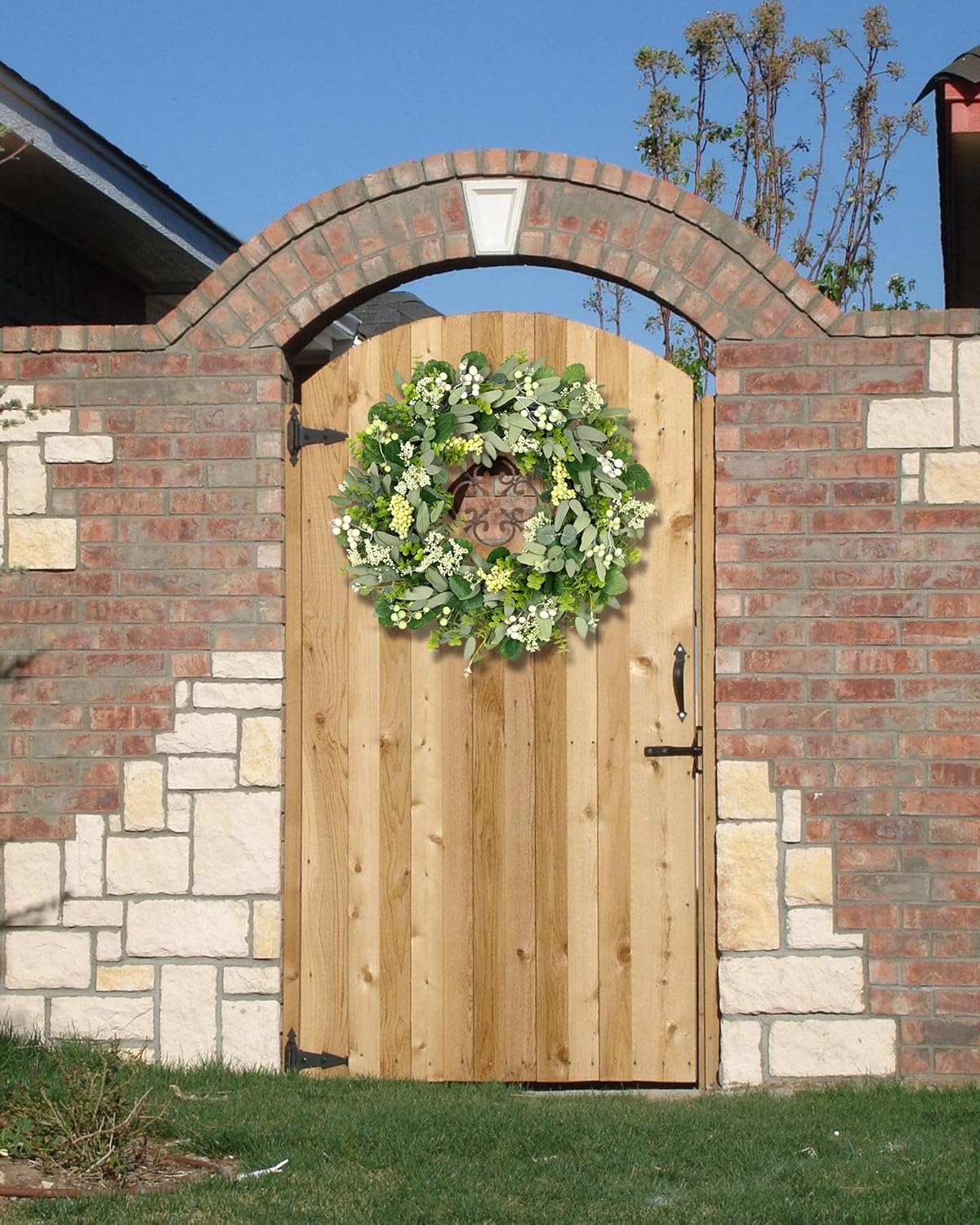 Vlorart Artificial Green Eucalyptus Leaf Wreath - 24-26 Inch Summer & Christmas Decor for Front Door