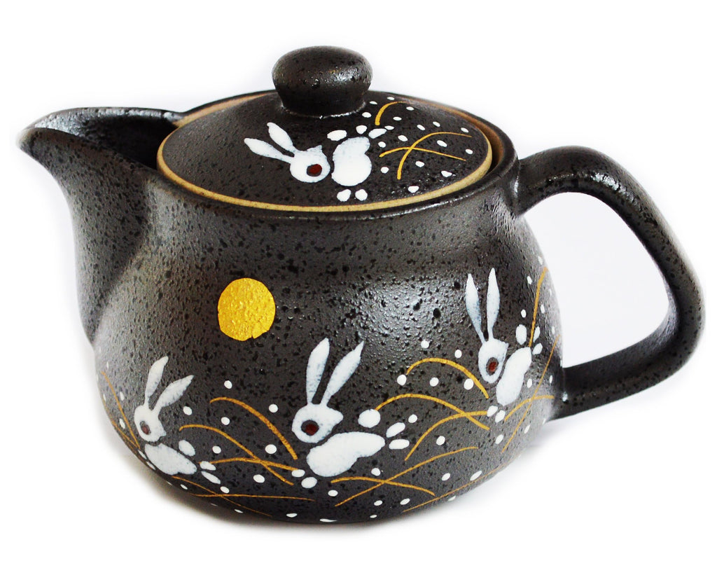 I rabbit Kutani pottery teapot pot (with tea strainer)