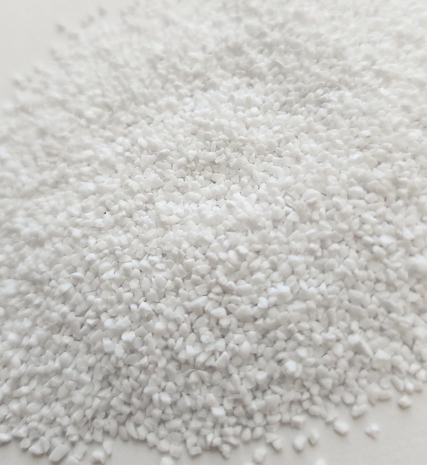 Snow for Snow Globes | DIY Fake Snow & Glitter | Waterproof 3D Snowflakes | 100g Bag (1-2mm)