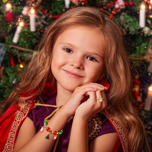 Christmas Advent Calendar Girl Bracelet, 24 Days of Xmas Countdown Calendar Blind Box Surprise, DIY Creative Jewelry Charm Making Kit, 2025 Christmas New Year Birthday Gift for Kids Teens Women