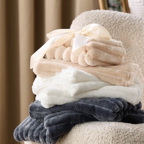 Bedsure Fluffy Duvet Cover Set - Ultra Soft Plush Shaggy Comforter Cover Queen Size, Warm Flannel Fleece Bed Sets for Winter, 3 Pieces (Striped Pattern, Coconut White)