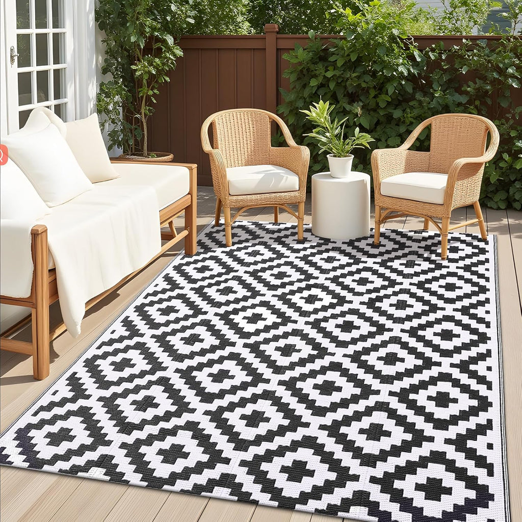 OLANLY Waterproof Outdoor Rug - Versatile 5x8 ft Plastic Straw Mat for Camping & Patio | Black & White