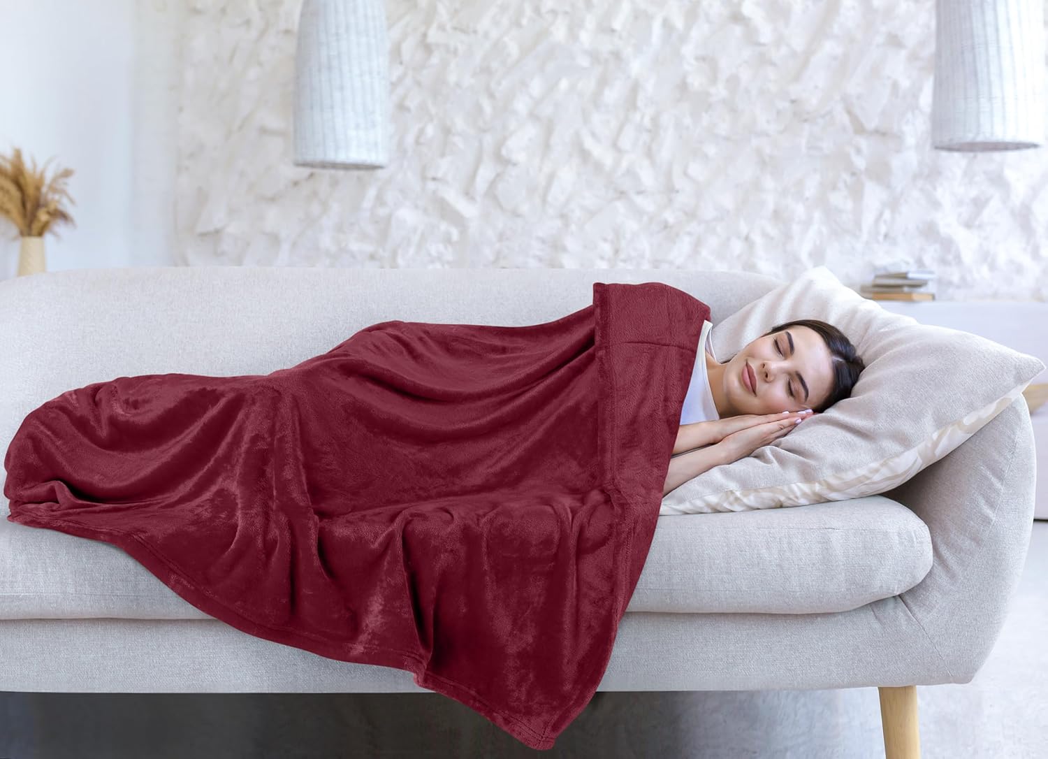 Utopia Bedding Fleece Blanket - Luxury Soft Microfiber | Queen Size Burgundy 300GSM (90x90 Inch)