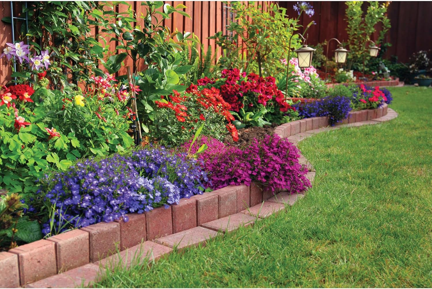 Rain Bird LNDDRIPKIT Drip Irrigation Kit - Efficient Landscape & Garden Watering System with Drippers & Micro-Sprays