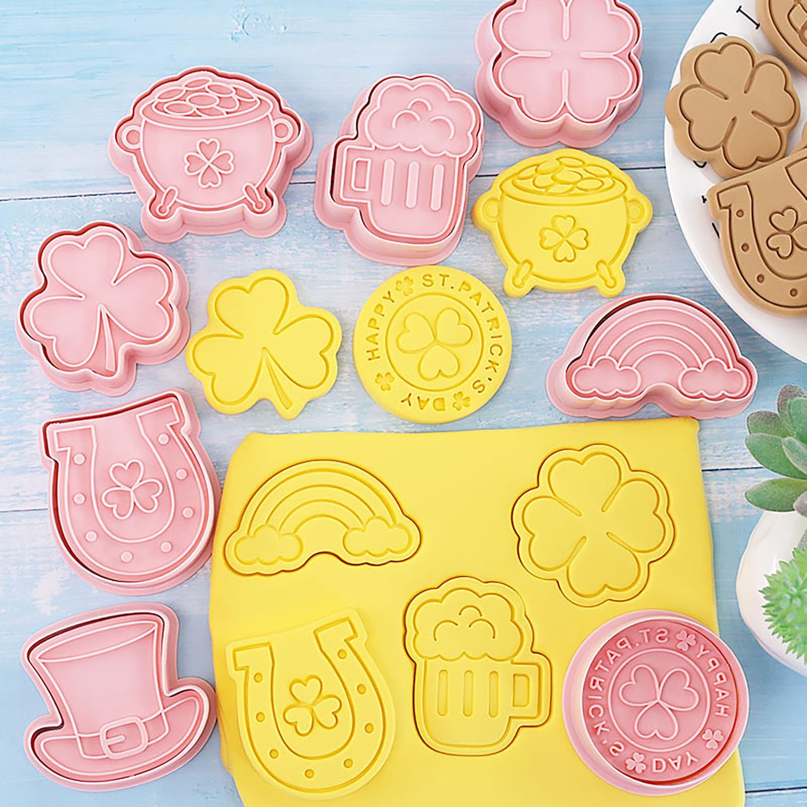 St. Patrick's Day Cookie Cutters 8 Pcs Plastic Cookie Cutter Four Leaf Clover Biscuit Cutters for Irish Holiday Party (St. Patrick)