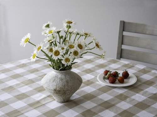 CozyWel Rustic Farmhouse Textured Ceramic Vase, Handcrafted Distressed White Pottery Flower Vase for Centerpiece, Decorative Vases for Living Room, Kitchen, Bedroom, Office Decor, Gift & Weddings