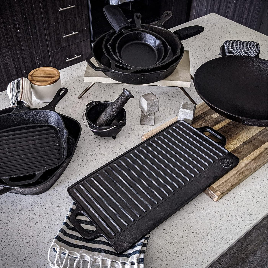 Skiennix 12-Inch Round Cast Iron Skillet - Pre-Seasoned for Superior Cooking Performance